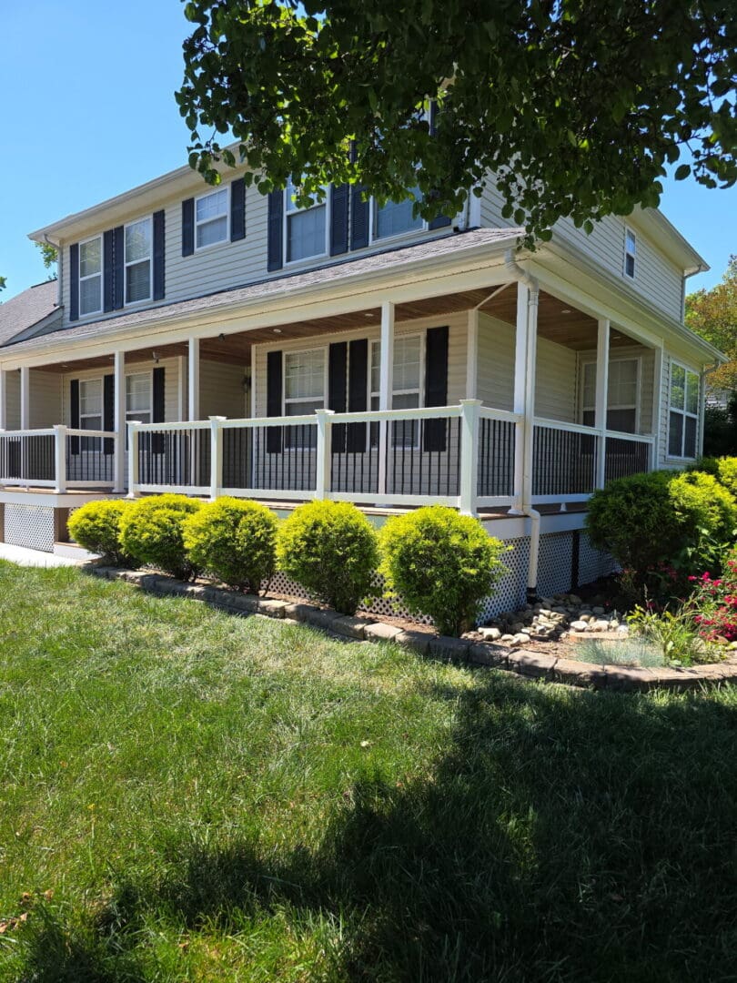 Trex composite deck with railing in Newport News VA by B&B Decks